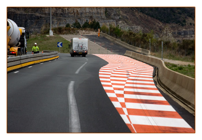 Notbremsspur f&uuml;r LKW's