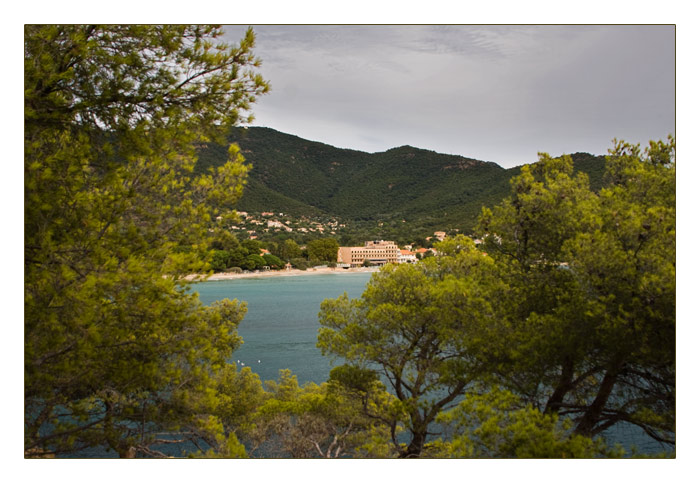 Spaziergang der K&uuml;ste entlang bei Cavaliere