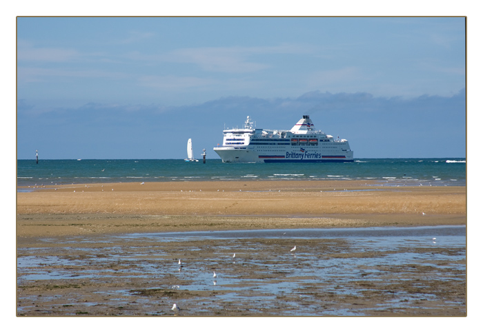 von Portsmouth (UK) ankommende Fähre, Ouistreham