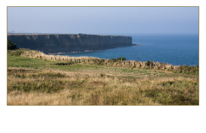 Steilküste an der Gedenkstätte Pointe du Hoc