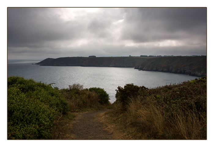 Blick auf die Felswände von Plouha, Pointe de Bilfot, Plouézec