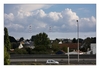 die Pilonen der Loire-Mündungs-Brücke Saint-Nazaire - Saint-Brevin-les-Pins über einer Wolkendecke