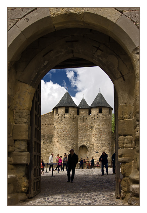 Das Haupttor der Festung Cité von Carcassonne