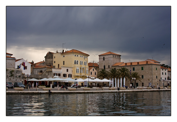 nach einer Stunde Bootsfahrt wieder zur&uuml;ck im Hafen von Rab