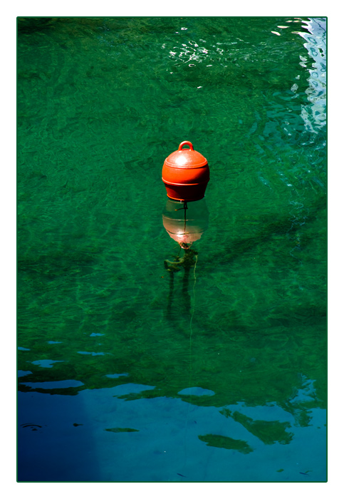 Boje am F&auml;hrhafen Valbiska-Merag (Krk-Cres), Insel Krk, Kroatien