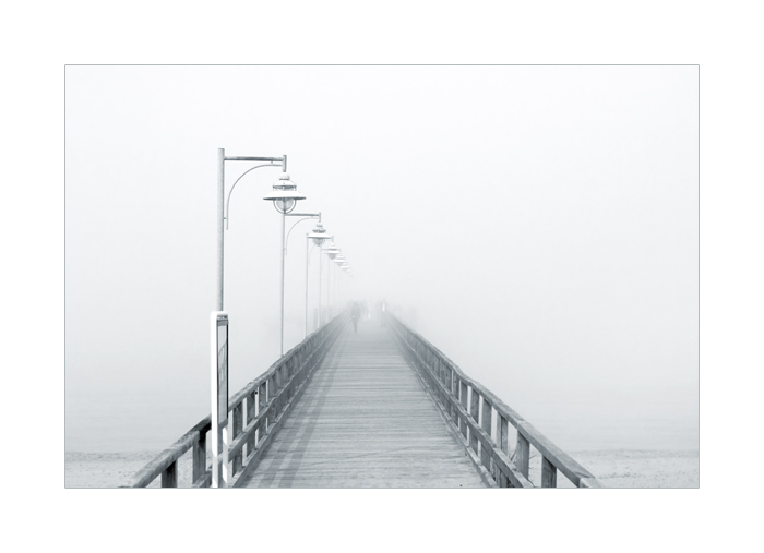 Seebr&uuml;cke Binz im Nebel